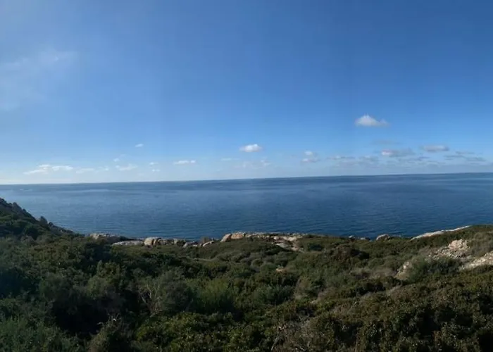 Vue à Ile Rousse Appartement LʼÎle-Rousse